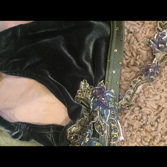 CUSTOMIZED DANCE COSTUME - Picture 5 of 7